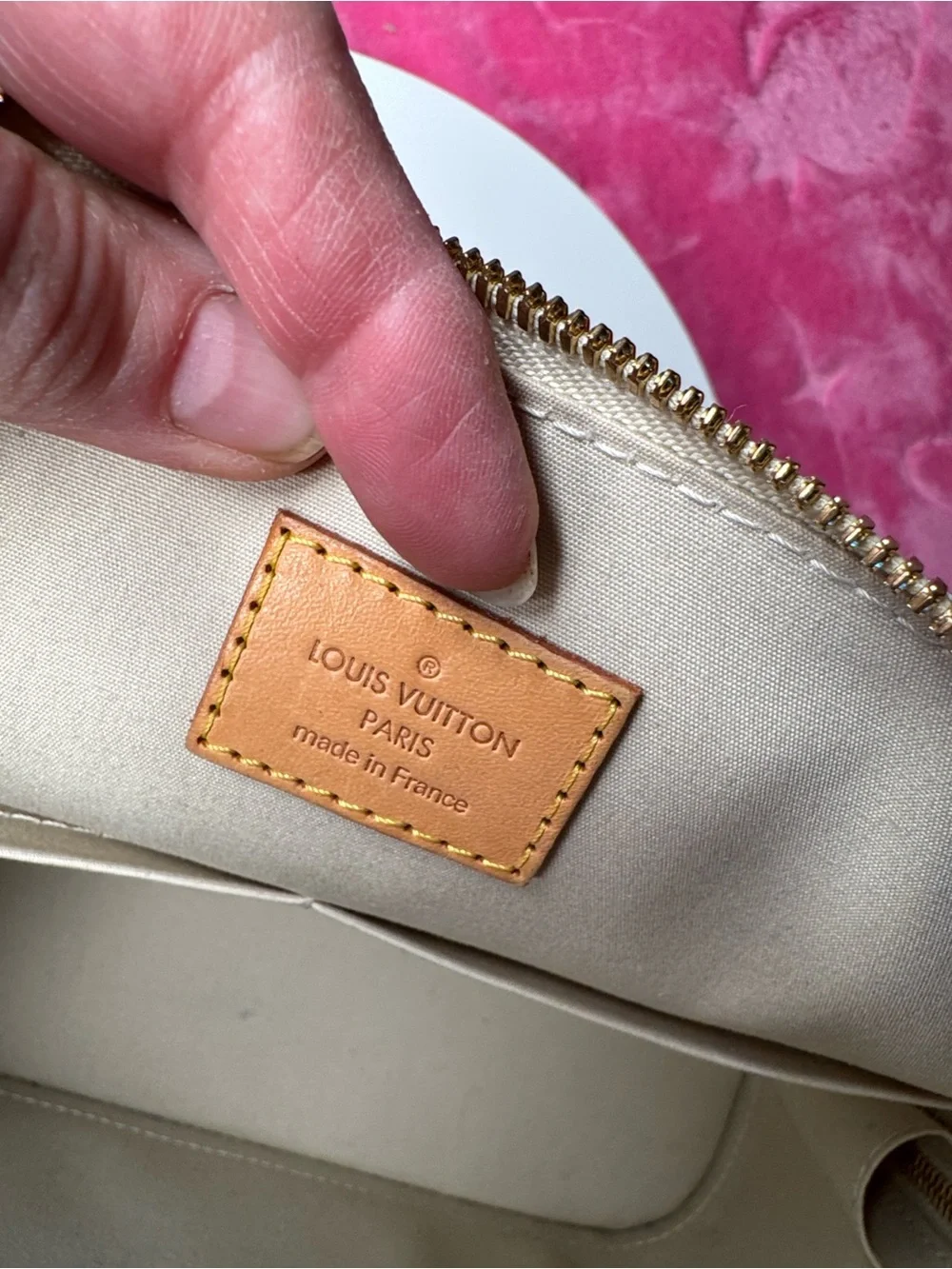 Louis Vuitton Vernis Alma Yellow Patent Leather w/ Lock & Keys – Excellent